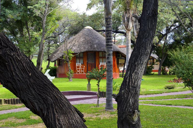 Hakusembe River Lodge Zambezi 外观 照片